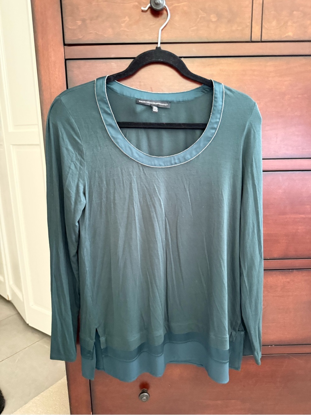 White House Black Market Dark Green Long-Sleeve Scoop Neck Top